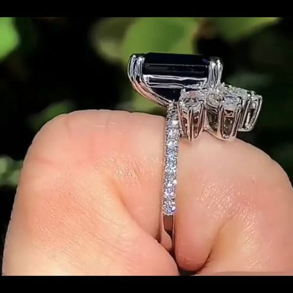 Tanya Blue Sapphire Flower Bridal Wedding Ring - Picture 3 of 3